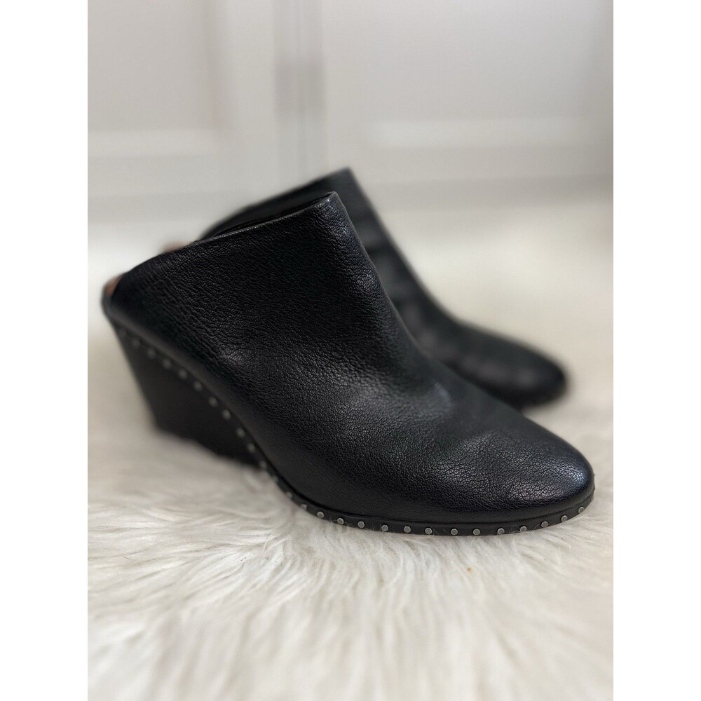Lucky Brand Zorlina Black Pebbled Leather Wedge Heel Studded Mules Size 9.5M - Picture 6 of 10